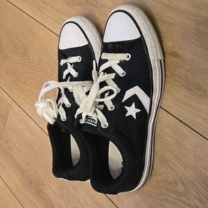 Converse Black Star Player 76 Sneakers Big Girl size 6